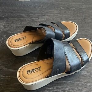 Born Mallory leather sandals size 7 wedge